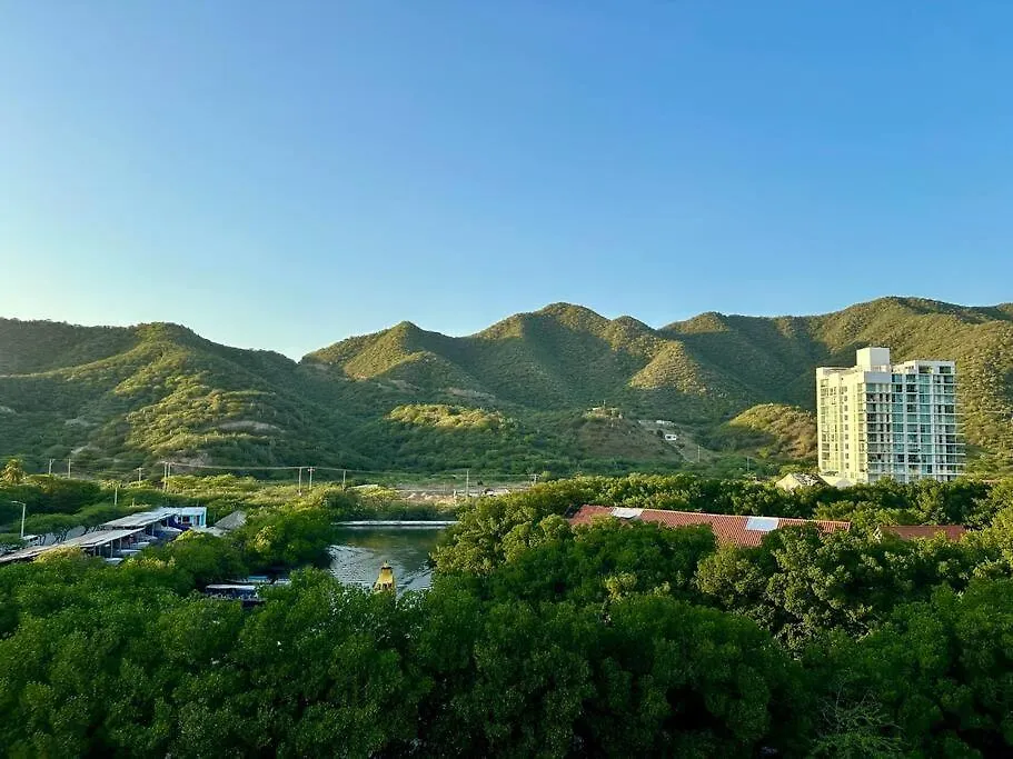 Acogedor Apartamento Rodadero Santa Marta Con Vista Al Lago