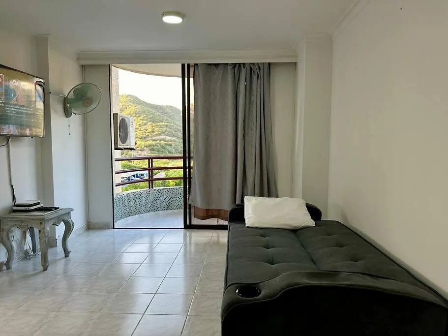 Acogedor Apartamento Rodadero Santa Marta Con Vista Al Lago アパート サンタ・マルタ
