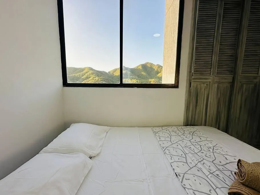 Acogedor Apartamento Rodadero Santa Marta Con Vista Al Lago サンタ・マルタ