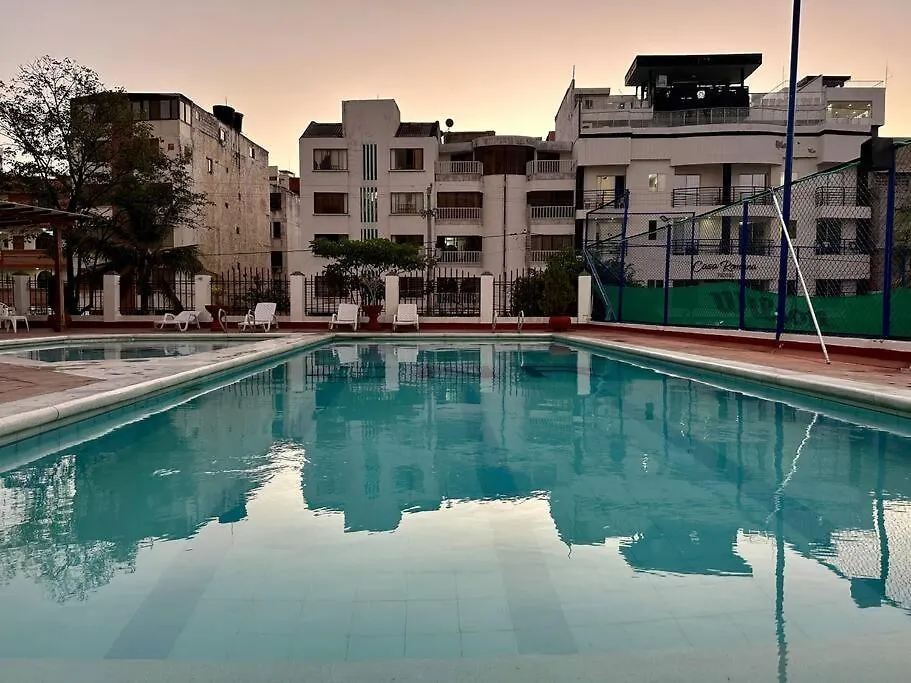 Acogedor Apartamento Rodadero Santa Marta Con Vista Al Lago サンタ・マルタ